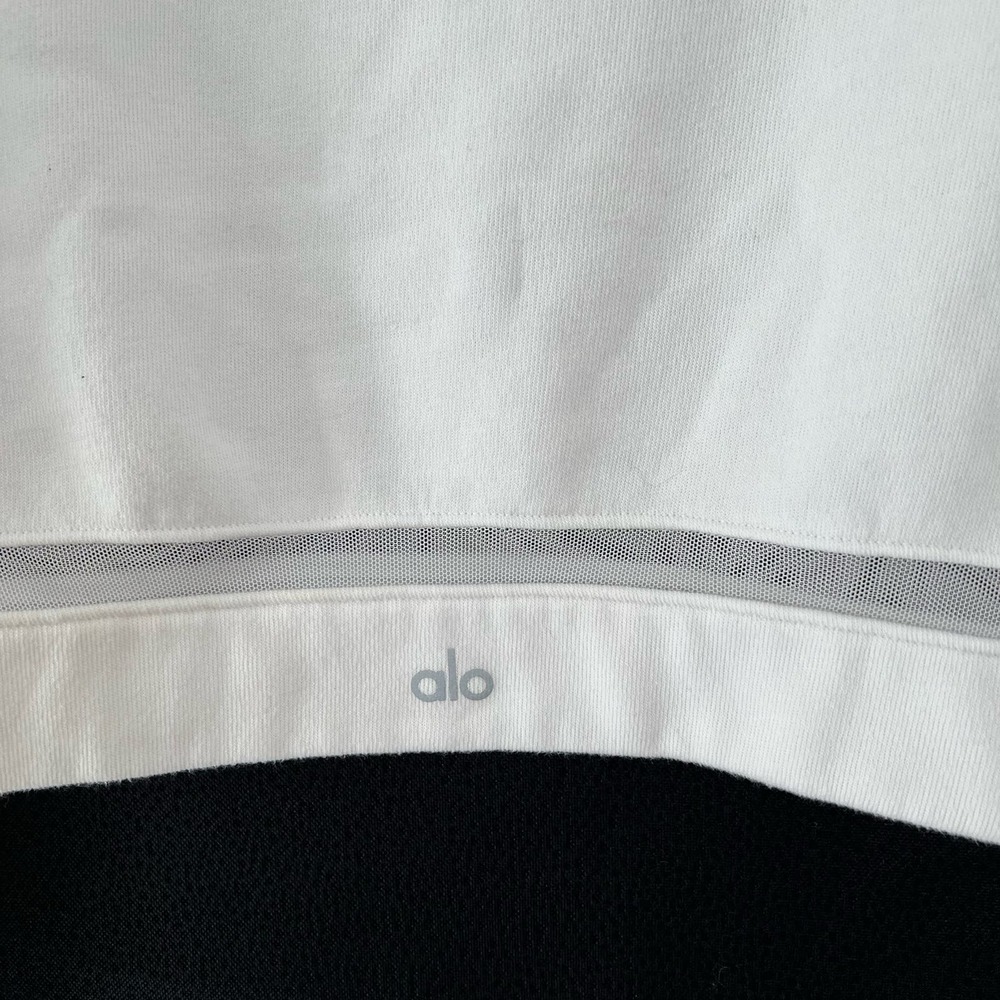 ALO Yoga White Cropped Turtleneck Sweatshirt with Mesh Trim - Picture 6 of 10